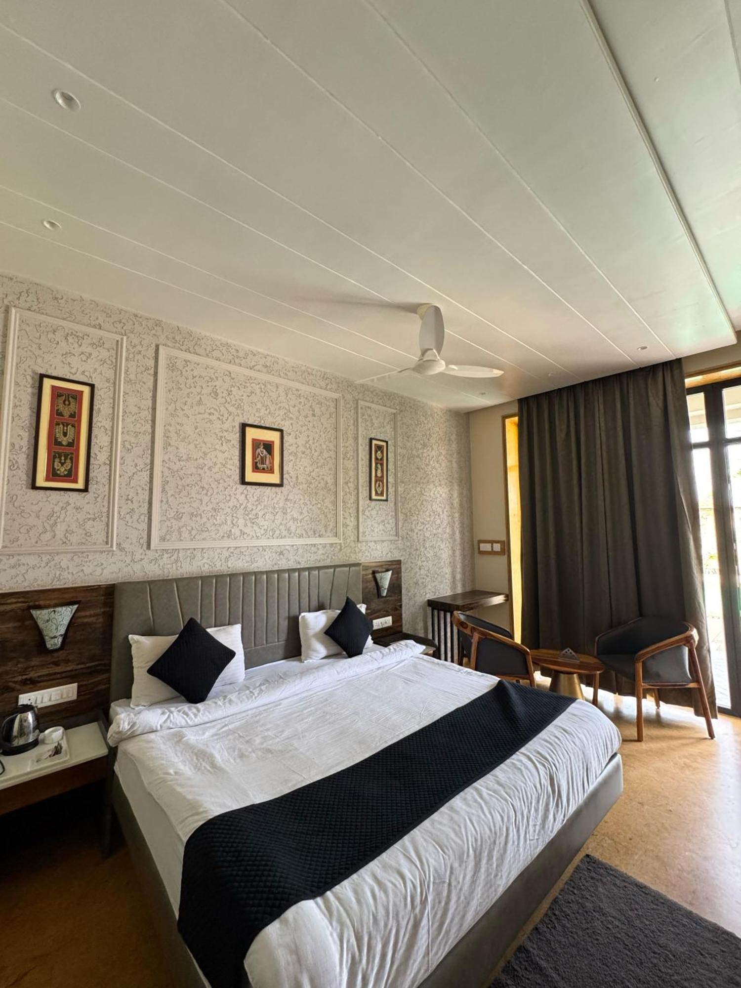 Sukoon Resort Puškar Exteriér fotografie